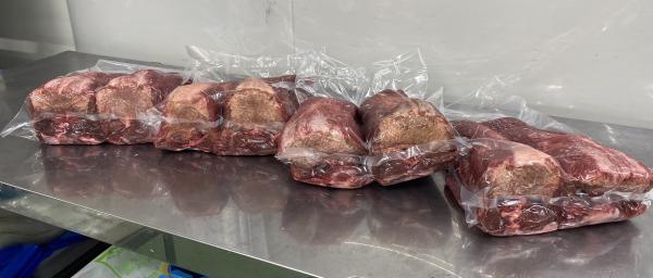 【卸専用】【不定貫】牛タン ムキタン 先無し ブロック 約5kg